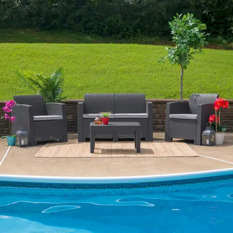 Ensemble 4 pièces de chaises, causeuse et table d'extérieur en rotin synthétique - 27P x 26,75 - 47L x 30H