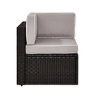 Fauteuil d'angle en osier Palm Harbor marron avec coussins gris - 26,5 L x 26,5 P x 30,5 H