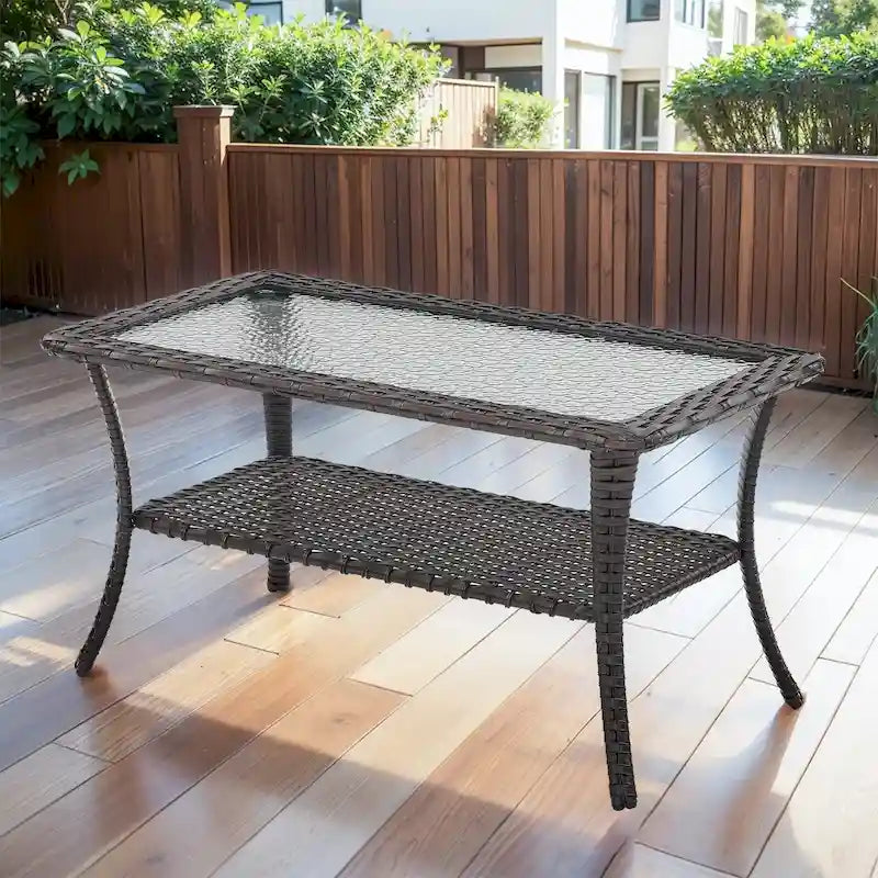 Table basse de patio en rotin
