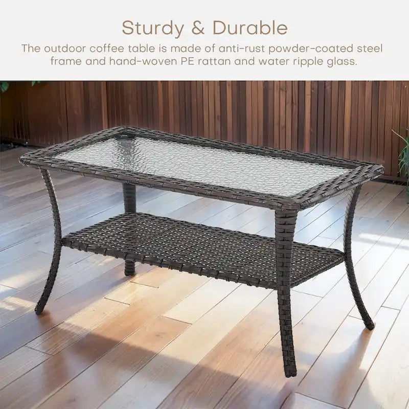 Table basse de patio en rotin