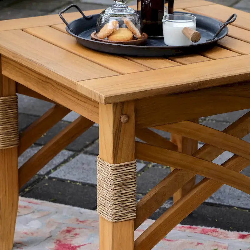 Table d'appoint d'extérieur en teck Carmel de Cambridge Casual