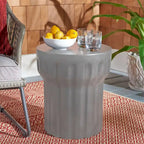 SAFAVIEH Ulya Table d'appoint en béton pour intérieur/extérieur - 15,7 x 15,7 x 17,7 - 16Lx16Px18H