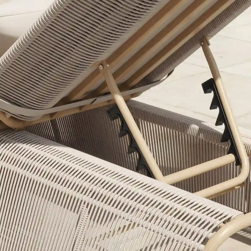 Ensemble de 2 chaises longues de jardin réglables en osier Corvus Corral avec coussin Sunbrella