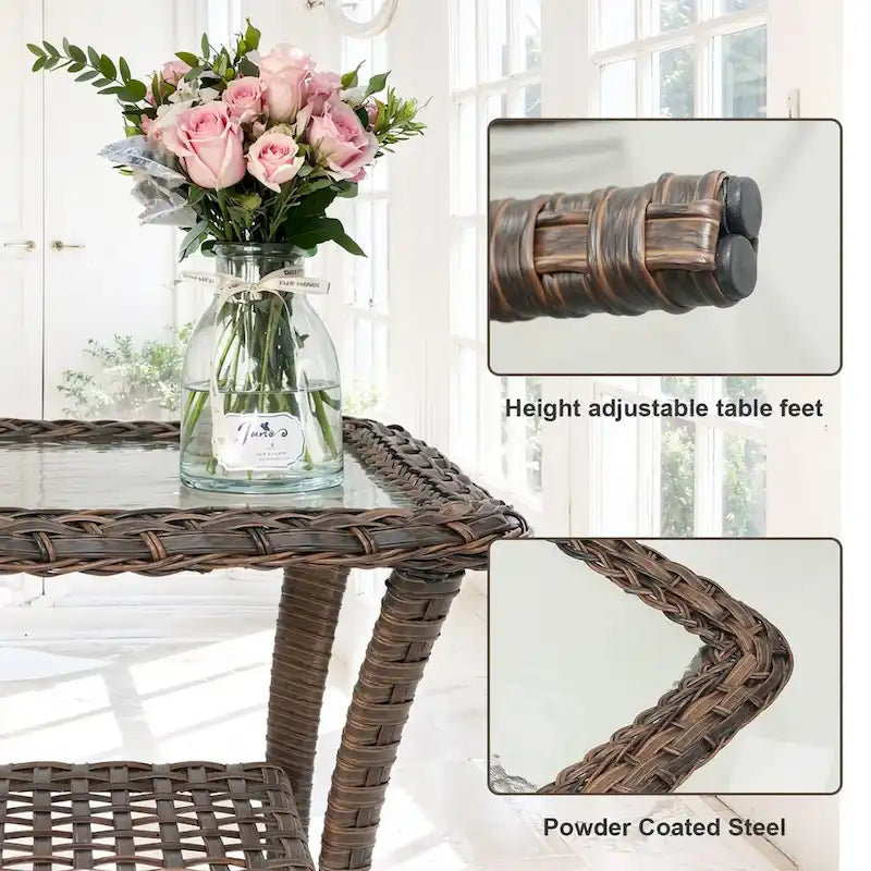 Table basse de patio en rotin de résine tout temps avec plateau en verre