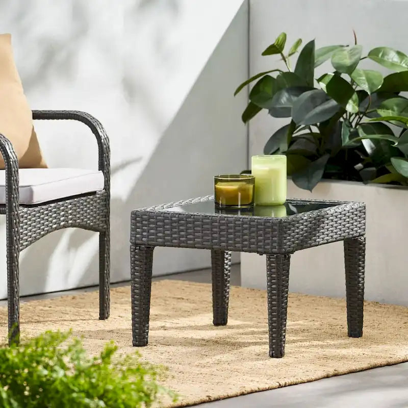 Table d'appoint de patio pour les espaces extérieurs