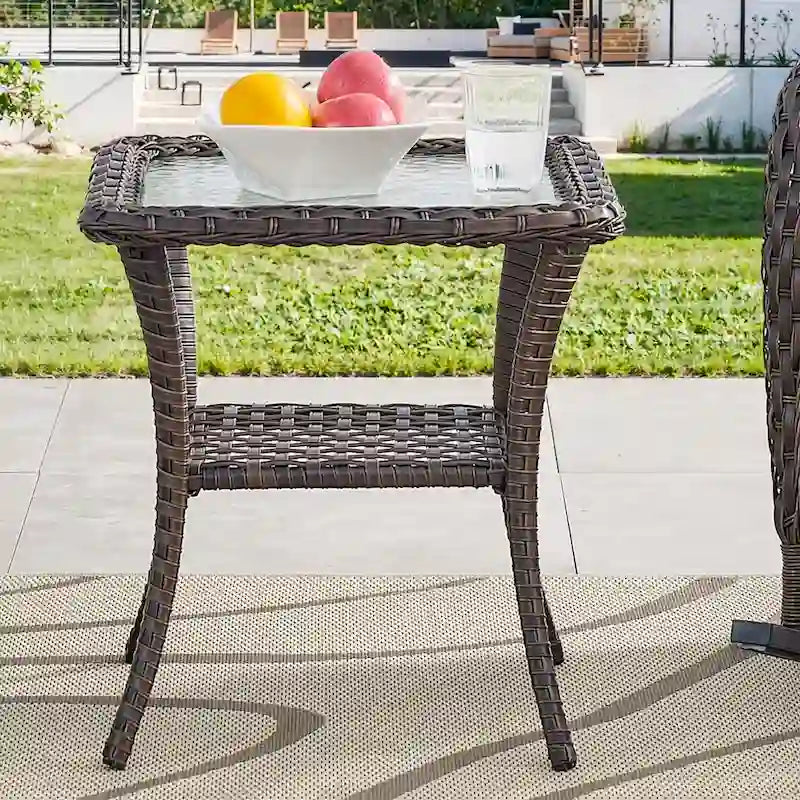 Table d'appoint d'extérieur en osier pour terrasse