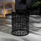Table d'appoint d'intérieur/extérieur en fer Assisi avec lumière solaire par Christopher Knight Home