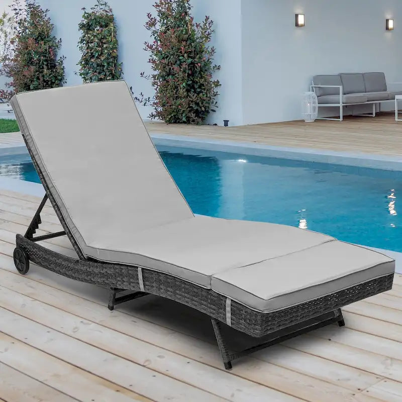 Patio recliner Outdoor cane pool recliner with adjustable back and removable mat and wheels - N/A