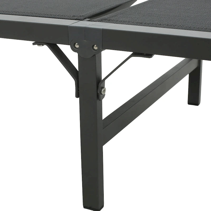 Chaises longues pliantes d'extérieur en aluminium Savant (lot de 2) par Christopher Knight Home