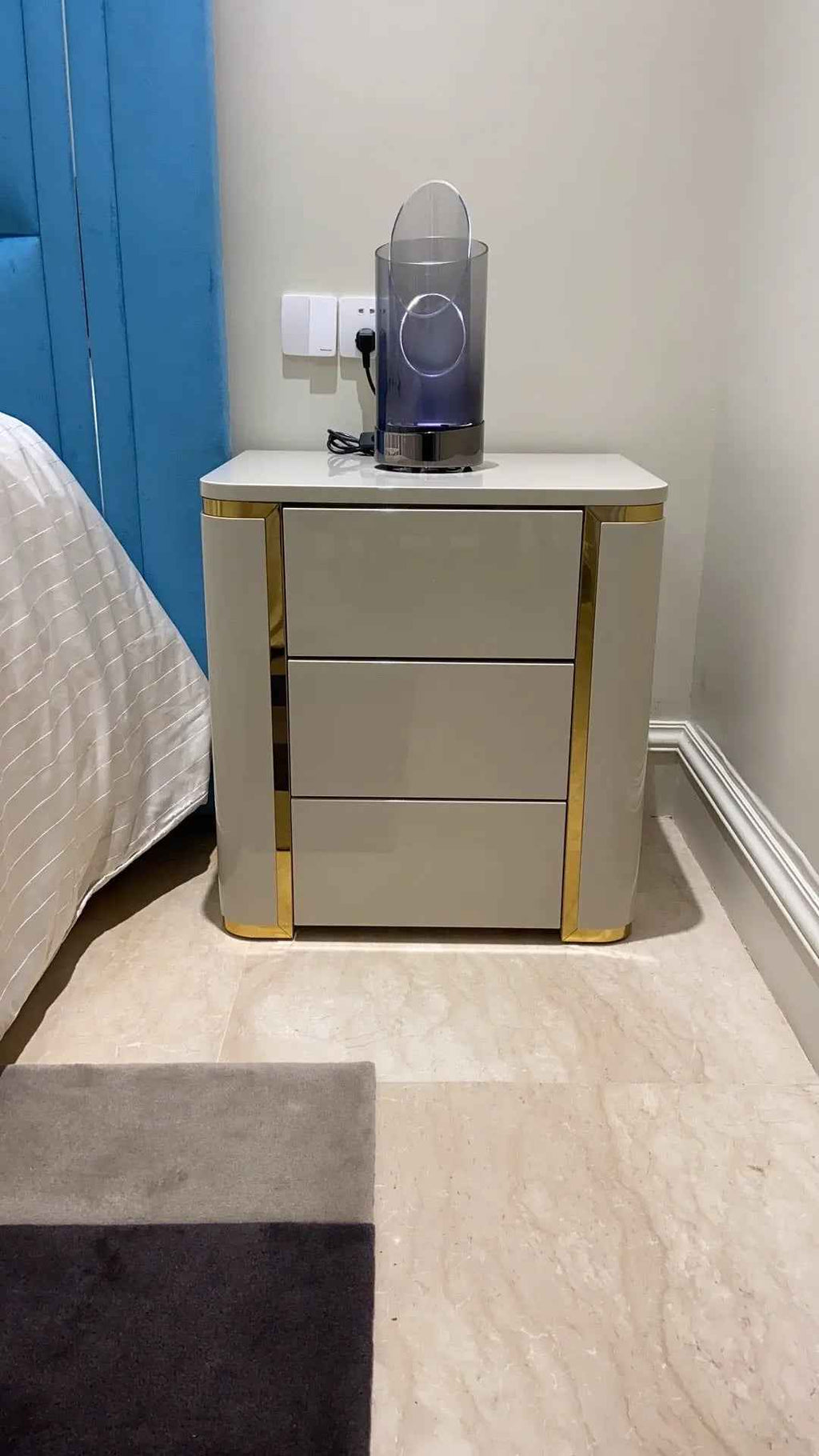 Table de chevet moderne avec tiroir pour chambre à coucher