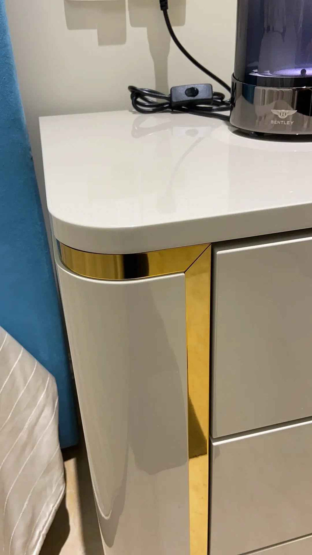 Table de chevet moderne avec tiroir pour chambre à coucher