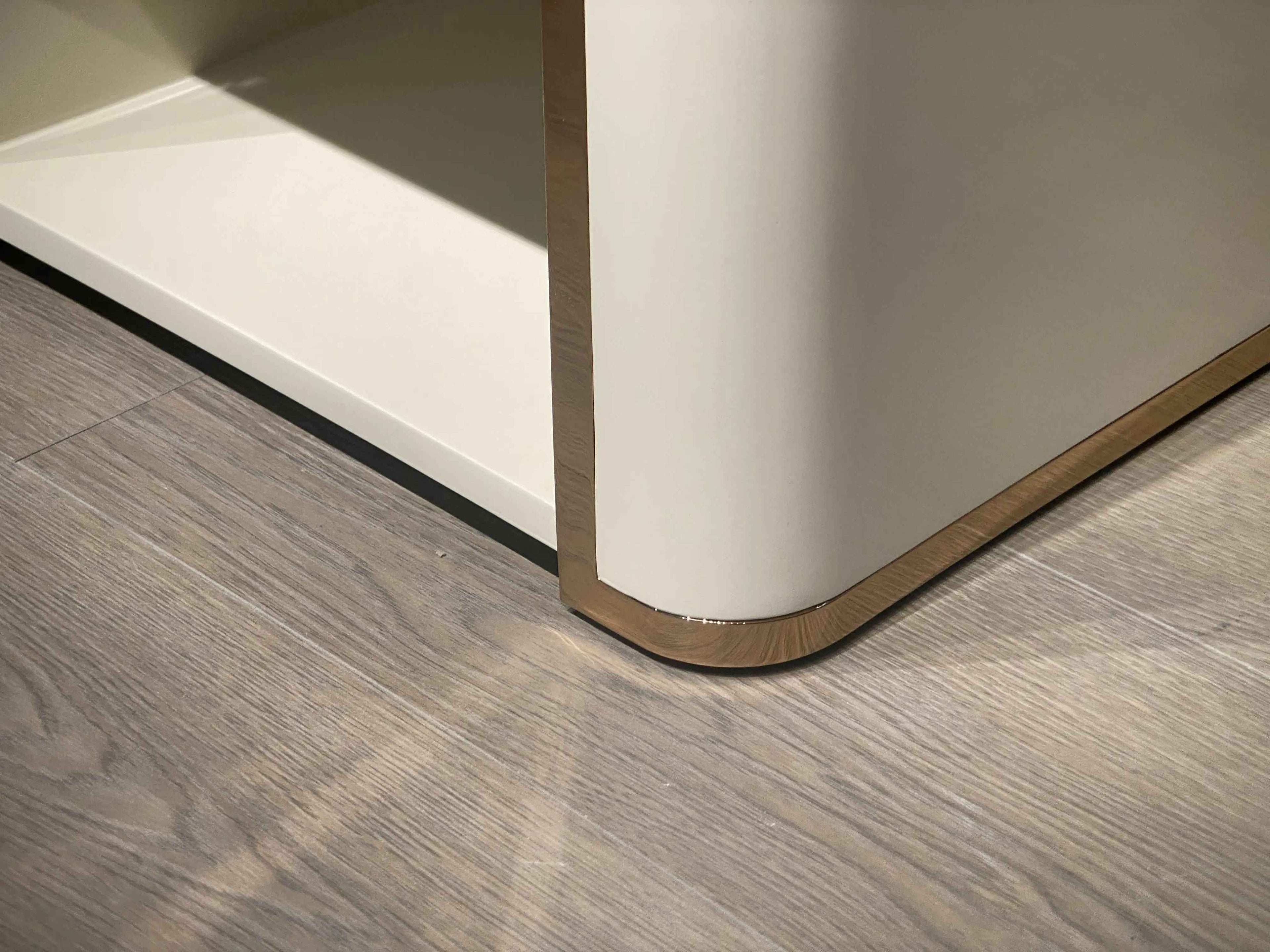 Table de chevet moderne avec tiroir pour chambre à coucher