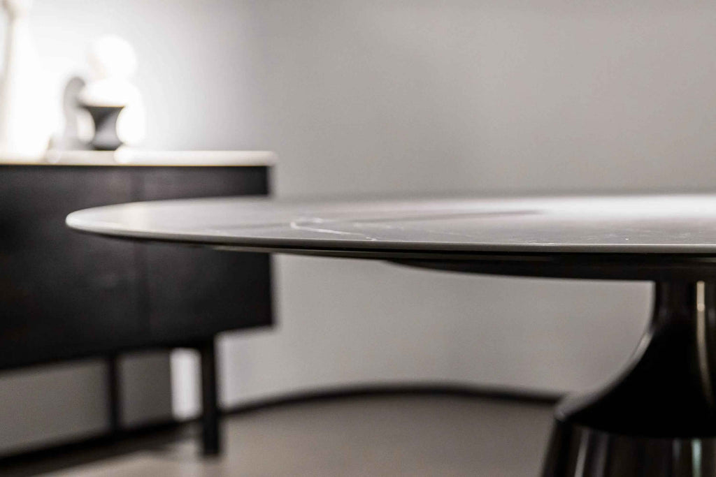 Table à manger moderne et élégante pour la maison