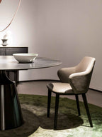 Table à manger moderne et élégante pour la maison