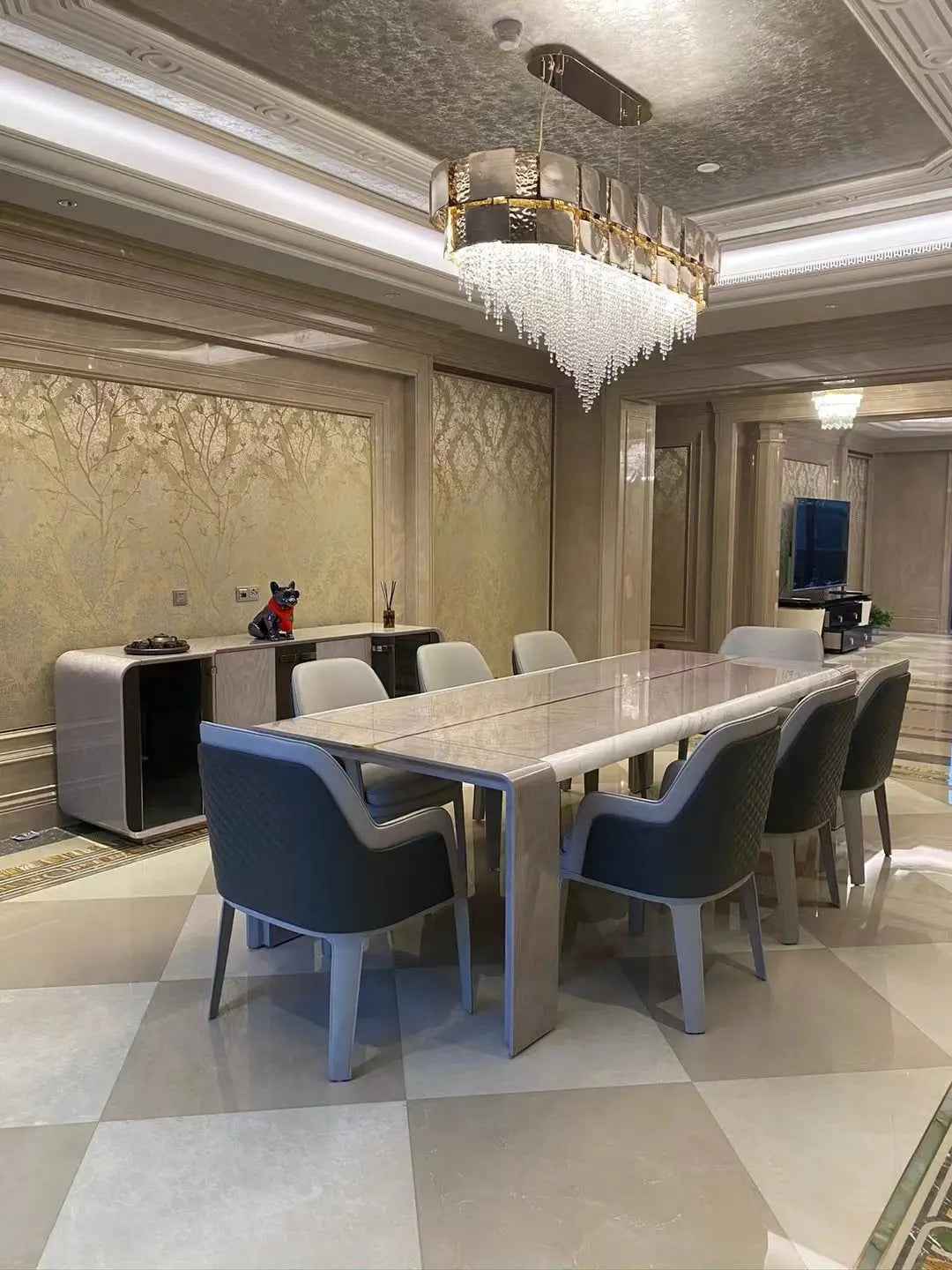 Table à manger rectangulaire en marbre très brillant pour intérieurs modernes haut de gamme