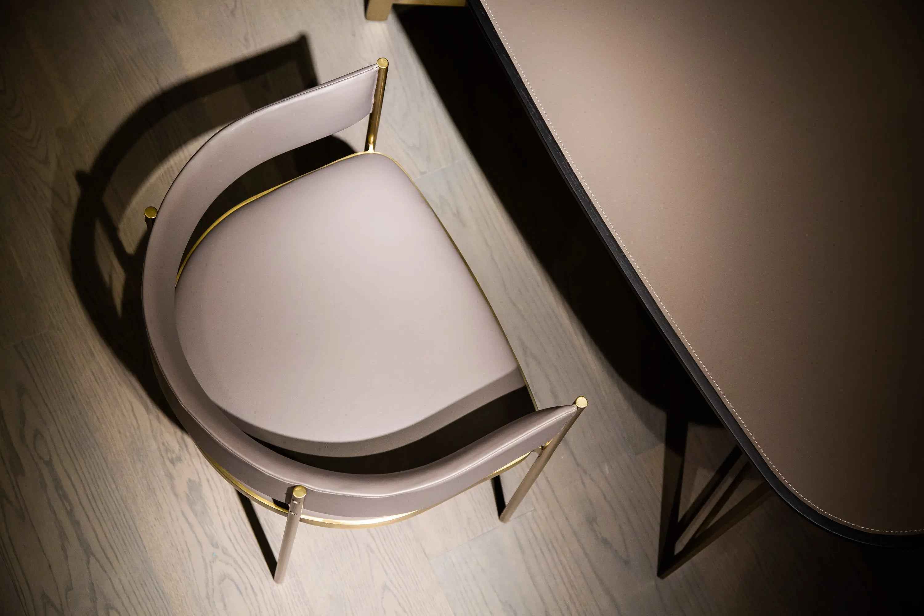 Coiffeuse Minimaliste Italienne HM-1916-1 | Meuble de Chambre Élégant