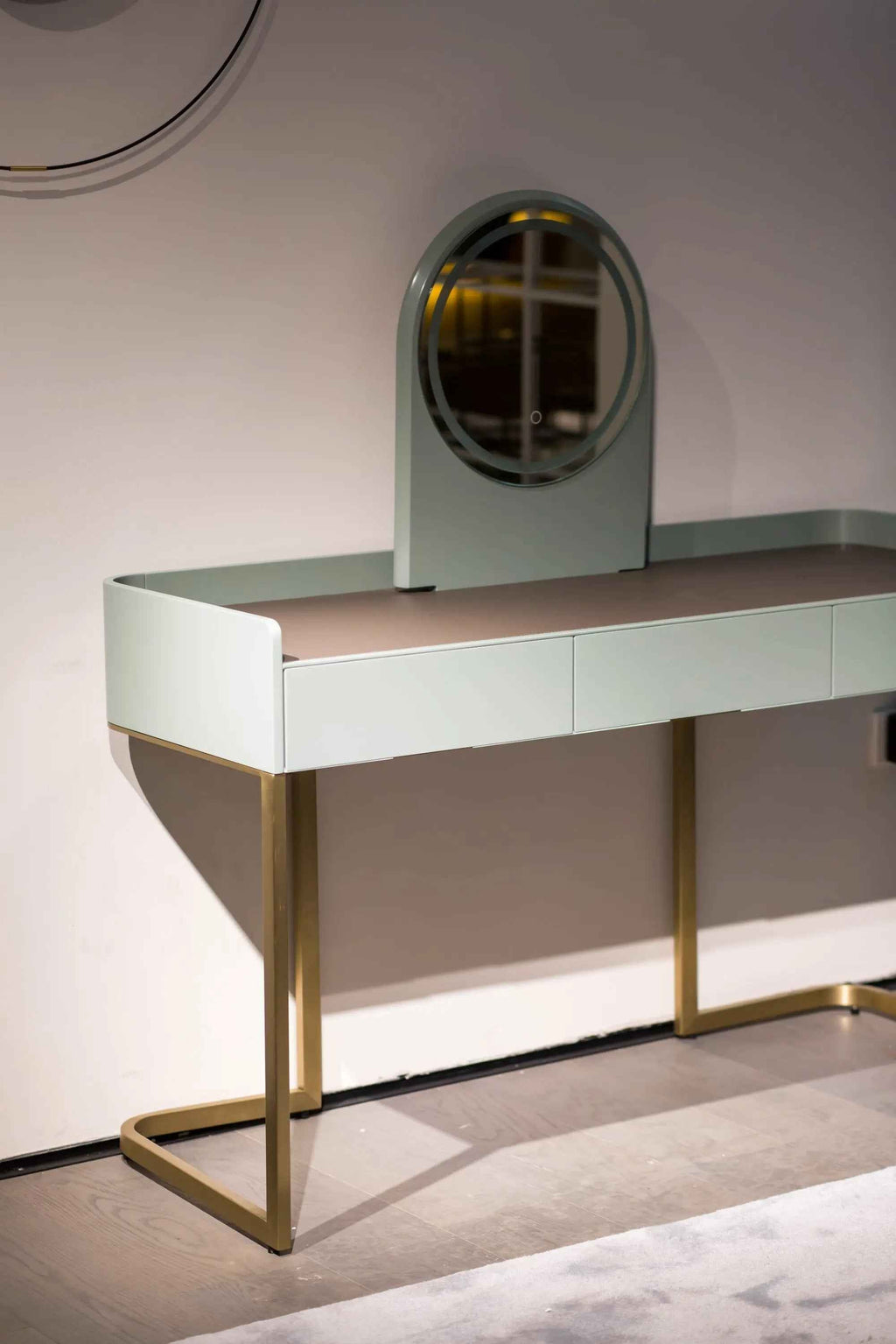Coiffeuse minimaliste italienne HM-2017-1