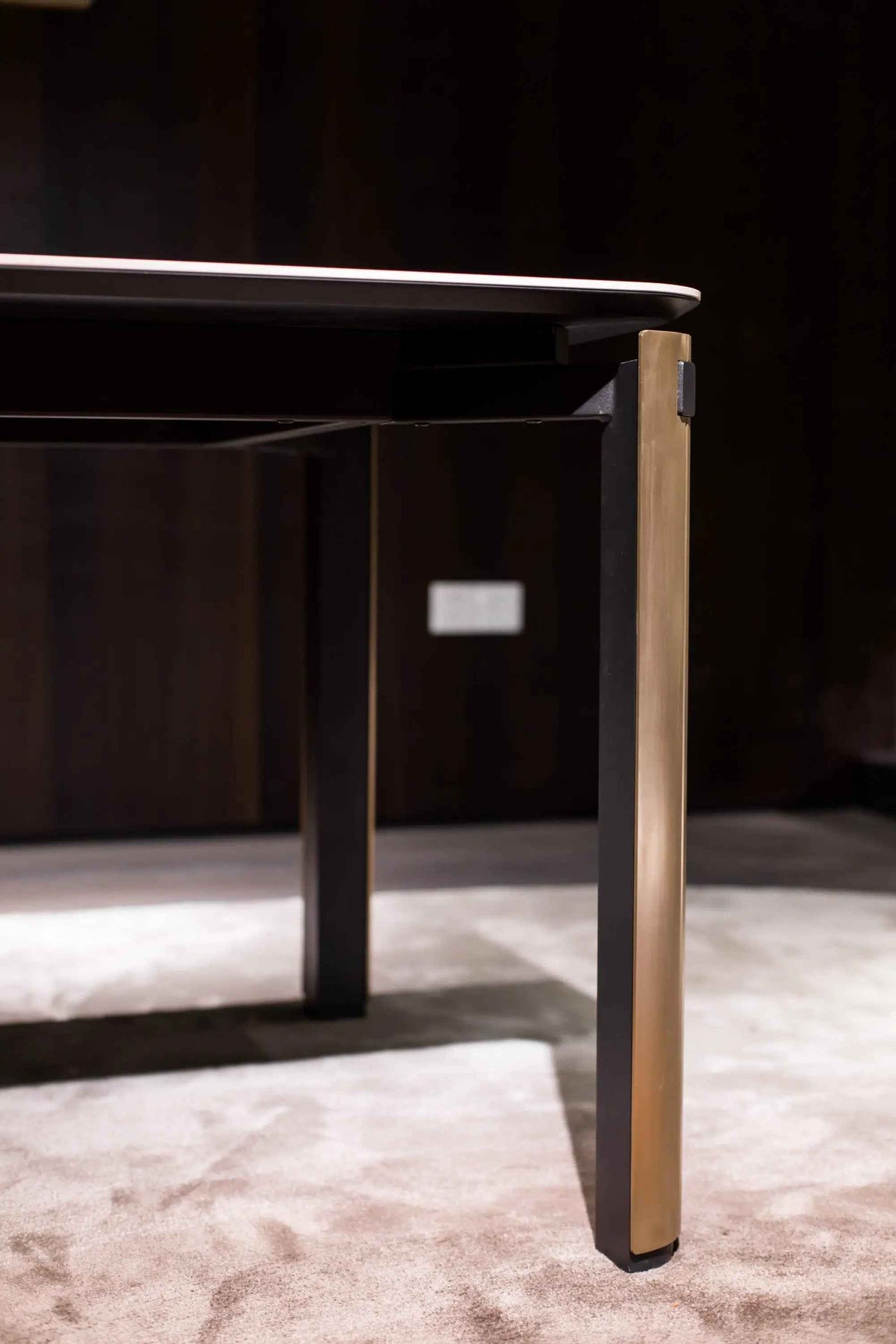 Table à manger minimaliste italien Morandi White Rock Plate HA-2016-1
