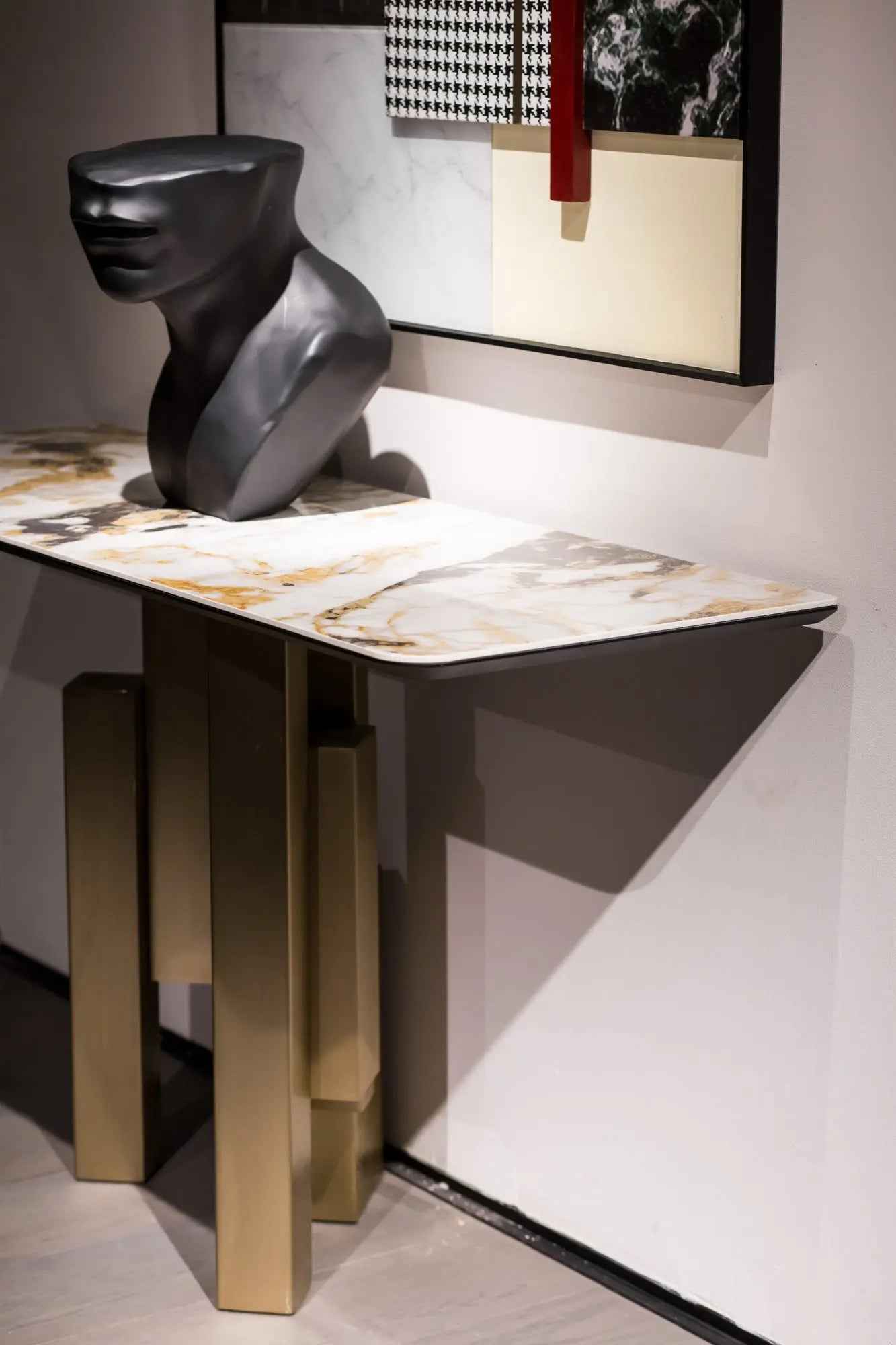 Table console d'entrée en marbre de luxe léger au design moderne