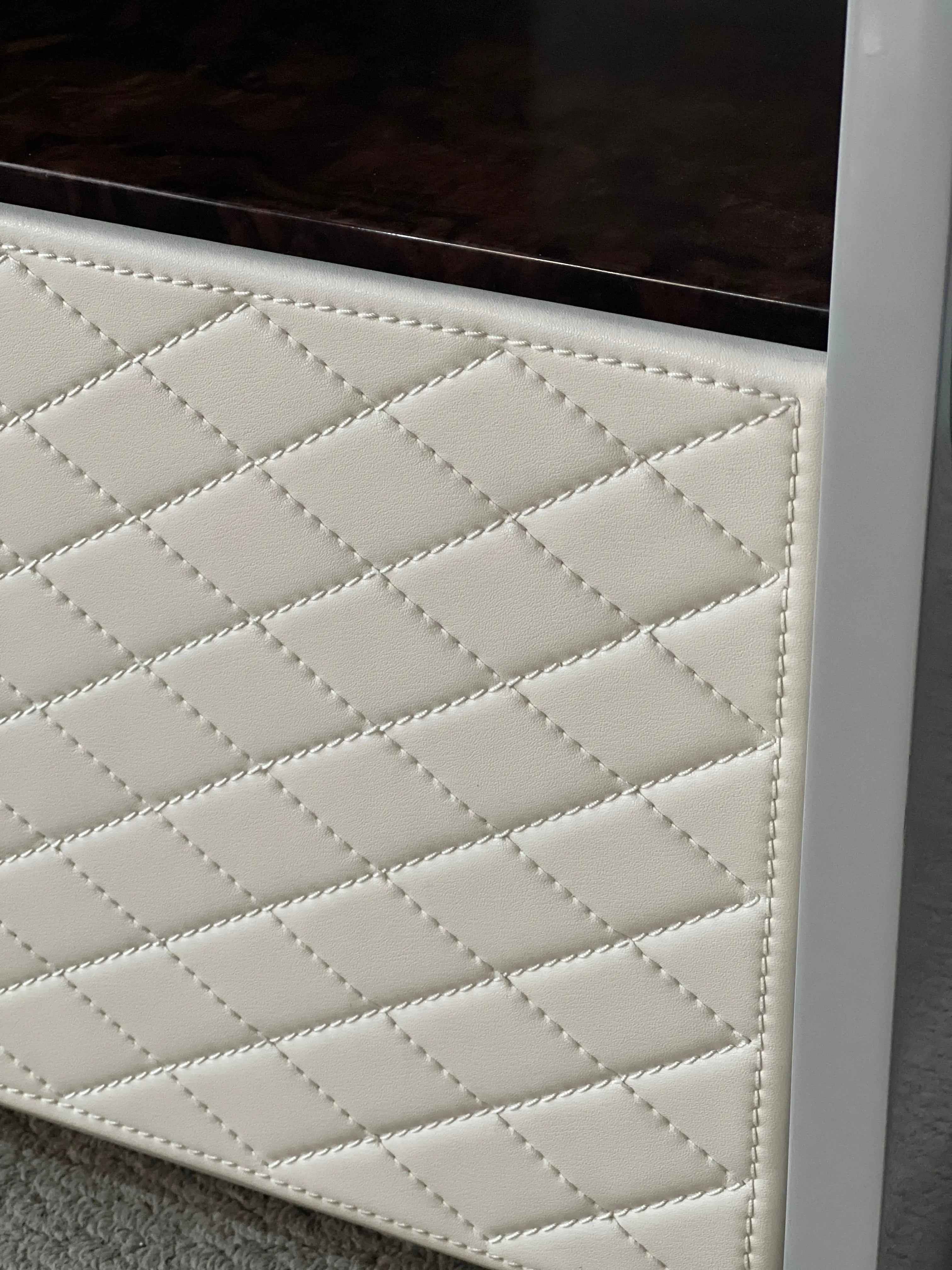 Table de chevet moderne avec tiroir pour chambre à coucher