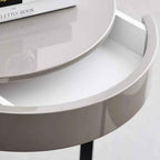 Table de chevet grise élégante pour chambres modernes