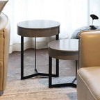 Table de chevet grise élégante pour chambres modernes