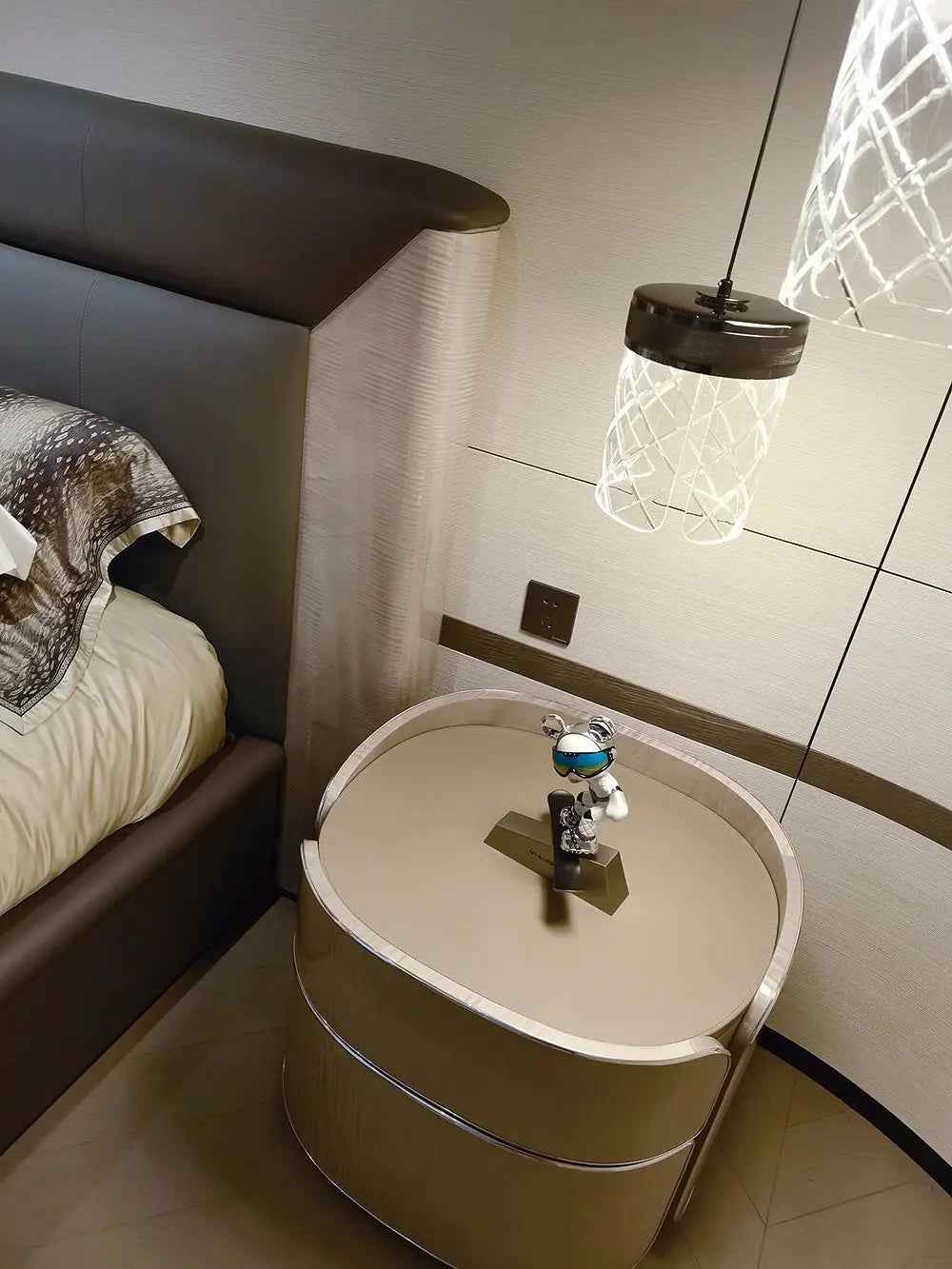 Table de chevet moderne de luxe avec rangement élégant