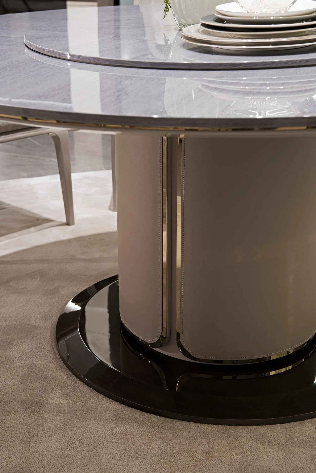 Table à manger moderne et durable pour des espaces repas élégants