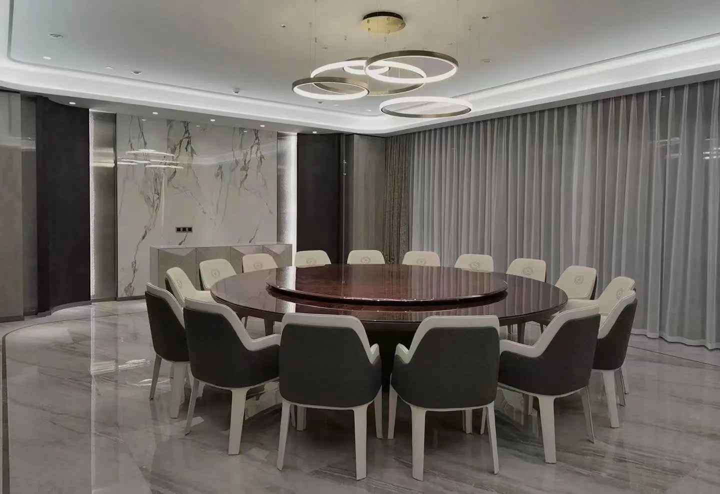 Table à manger moderne et durable pour des espaces repas élégants