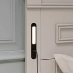 ModernLuxe Lit plateforme Queen/King Size avec tête de lit haute, cadre de lit rustique en bois avec 2 tiroirs, lumières LED et ports USB