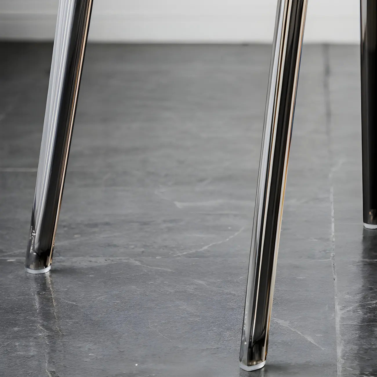 Chaise de salle à manger sans accoudoirs à dossier bas en acrylique ambre